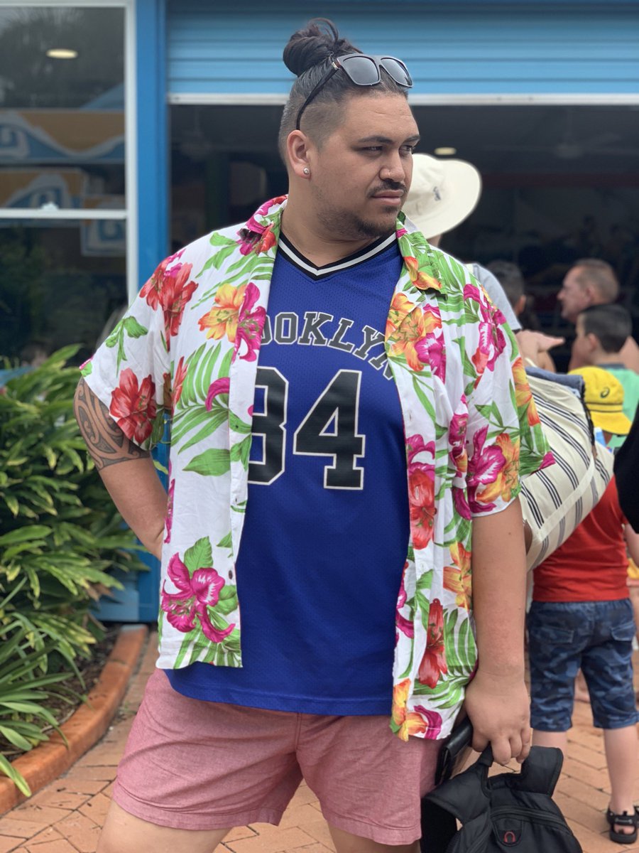 <a href="/art_cathyhunt/">Cathy Hunt 🎨 iPadArtRoom</a> the theme for our disco last night was ‘Summer Ready’ - many of our <a href="/TECHpaloozaGC/">TECHpalooza</a> shirts featured 😉❤️ <a href="/Matua_Heremia/">Matua Heremia</a> is modelling this at Wet n Wild before we left Aussie however 🤪