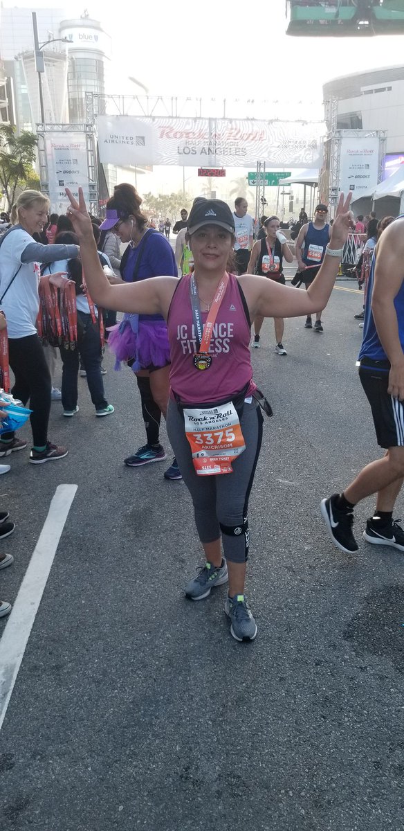 jcdancefitness's tweet photo. Congratulations Erika for completing your First Half Marathon. Our third generation of JC Dance Fitness Runners! #jcdancefitnessrunning #runrocknroll #comogozas #comogozan #jcdancefitness #comogozamos#teamchavez #running #energy #fitness #rnrlosangeles #adidas #underarmour https://t.co/ORFRidi9Qf