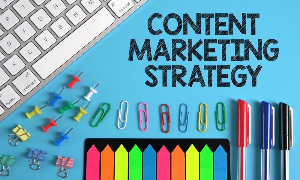 "Ich bin erschüttert. Die Ausgaben für Bannerwerbung sind auch 2018 weiter gestiegen. Banner!" - Dabei suchen Kunden von heute doch #Content, so <a href="/anneschueller/">Anne M. Schüller</a>. Hier präsentiert sie 50 Content-Formate, die jeder Marketer kennen sollte: bit.ly/2EVcaIp