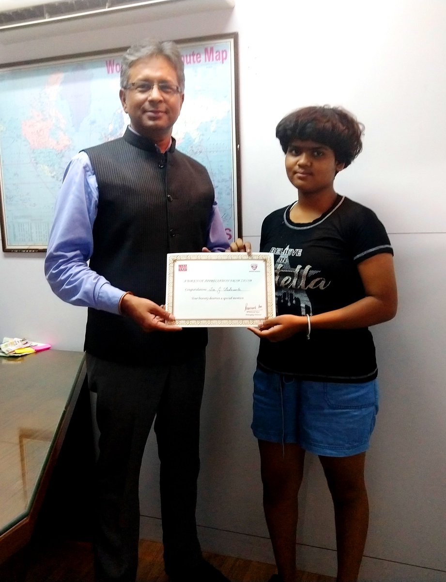 makeurcitysafe's tweet photo. Zicom felicitates real hero Ms Zen Sadavarte,10-year-old girl kept her cool, and helped her family and neighbors stay safe till firefighters arrived at Crystal Tower in Mumbai. She used fire safety tips learnt in school to real good use
#MakeYourCitySafe #ZicomAwakeAlways #MYCS https://t.co/IWZOpbALIt