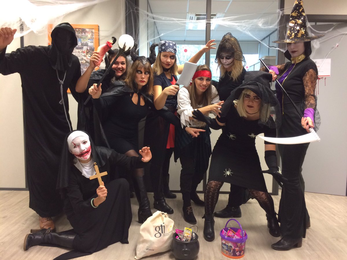 Magdalena_Gfi's tweet photo. Nous sommes prêts pour vous rencontrer à St Philippe à Sophia Antipolis #halloween @gfiinformatique https://t.co/5XnZ3i3yey