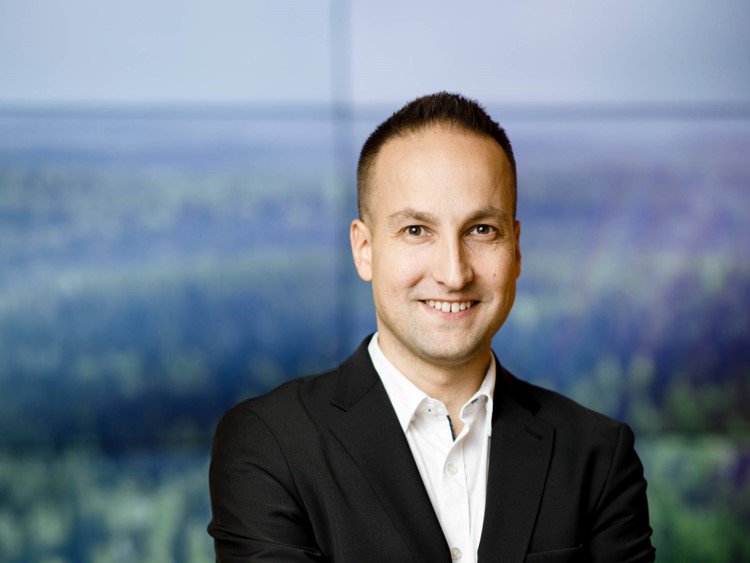 MetsaBoard's tweet photo. See you at #PackSummit in Lahti today – at 13.00 our Packaging Services Director Ilkka Harju will speak about importance of #packagingdesign through the value chain highlighting fruitful co-operation with a high-end Finnish brand product. #PackSummit2018 https://t.co/iNbBOqMYjM