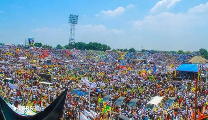 jonathan_yoka's tweet photo. #RDC #MeetingFcc "Déçu par la cacophonie qui règne dans de l'#opposition comme l'a si bien dit @fatshi13, le peuple s'est décidé de faire confiance #FCC en soutenant son candidat @EmmanuelShadary " a déclaré @PatrickNkanga2 sur #B_One @PaulramazaniJba @jobmab60 @EbambiKatalayi https://t.co/1oYnpxBNXX