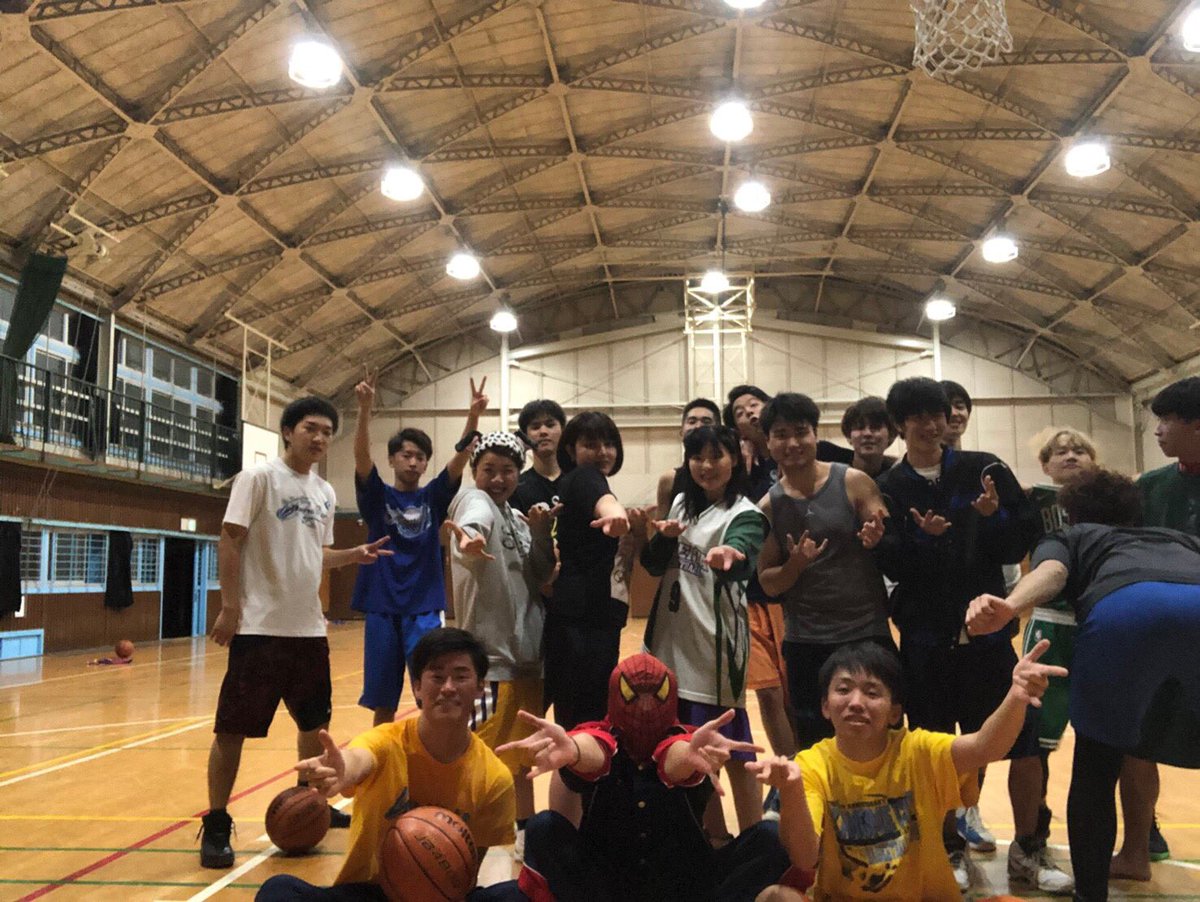 princeofbee801's tweet photo. ハロウィン風で、いつもより一段と楽しいサークルでした🎃👻
ハッピーハロウィン！
#10月30日 https://t.co/FNOXzV1yWO