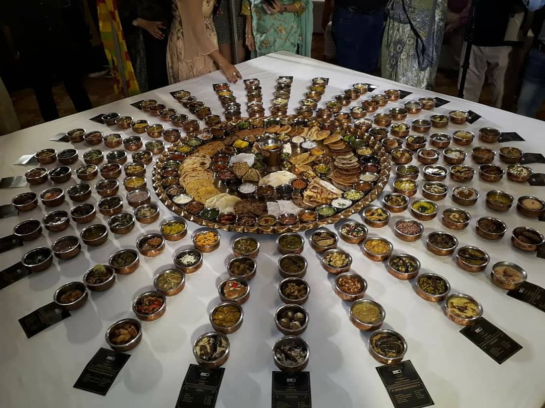 AgraMagazine's tweet photo. The Gourmet Club of Agra Created History by Entering in The 'India Book of Records' as the #BiggestThali ever Made by its Members from All over India under The Guidance of Mrs. Rennuka Dang ,President Gourmet  Club #TheGourmetClubOfAgra  #AgraNowMagazine #FoodAgra #TajCityagra https://t.co/MzFrn7wBdc