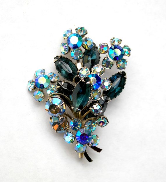 cindy cooley (@serendipitytrea) on Twitter photo Blue Rhinestone Brooch - Aurora borealis Crystal - Flower Leaf floral Spray pin - silver tone - mid century #BlueRhinestone #VintageJewelry #FlowerBrooch #RhinestoneBrooch #RhinestonePin #SilverFloralPin #serendipitytreasure #MidCentury
➤ goo.gl/fQUNfv
via <a href="/outfy/">Outfy ‑ Auto create & post AI Social Media content</a> Blue Rhinestone Brooch - Aurora borealis Crystal - Flower Leaf floral Spray pin - silver tone - mid century #BlueRhinestone #VintageJewelry #FlowerBrooch #RhinestoneBrooch #RhinestonePin #SilverFloralPin #serendipitytreasure #MidCentury
➤ goo.gl/fQUNfv
via <a href="/outfy/">Outfy ‑ Auto create & post AI Social Media content</a>