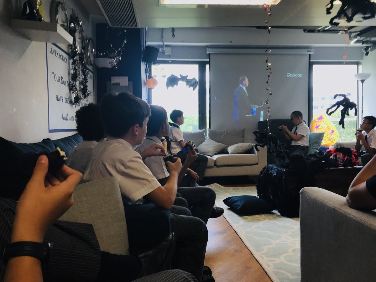 HHKSShackleton's tweet photo. Inspirational Wednesday lunchtime call-over from Mr Gayton as the #boysofshackleton are motivated by Arnold Schwarzenegger’s steps for success! Great way to reflect on our day and enjoy the amazing Halloween treats!! @Harrow_HK @HeadHarrowHK #shackletonfamily #boysofinspiration https://t.co/XgbvK6wRkL