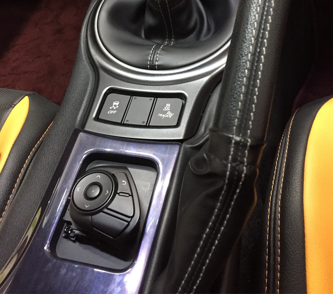 送料無料キャンペーン?】 GR86 BRZ ステアリングスイッチ移設キット