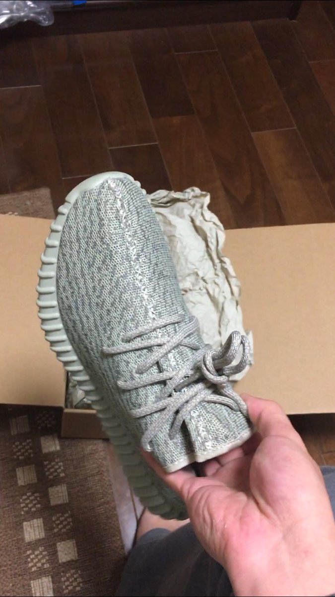 sneaker_kicks's tweet photo. 売ります
Yeezy Boost 350 Moonrock
US9  27.5cm 状態7/10
4.5万込み
タグは必要であれば載せます。
DMもしくはリプください。
お手数お掛けしますが
@Samurai_ATC 様
@supreyeezy 様
@niwagure 様
@tenbaifi_fi_ 様
@FY_0417 様
@footgear_plus 様
@LifeonCommerce 様
RTお願い致します。 https://t.co/mlub6o7jRQ