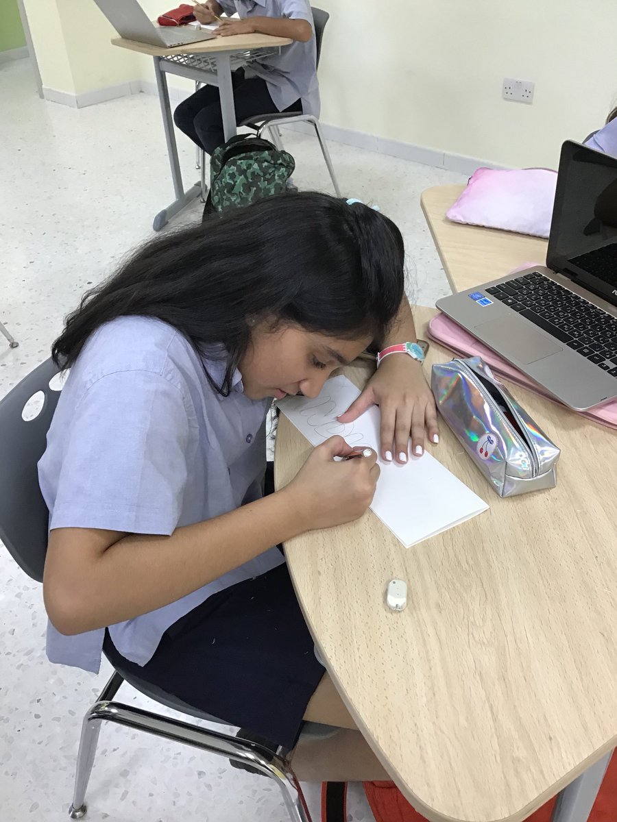 DIAB_Humanities's tweet photo. Students working on their Placards and getting started with MUN training. #DIAalbarshaMUN #DIABMUN #DIABMYP #DIABCommunicators #DIABinquirers https://t.co/fws5Lw7UGJ