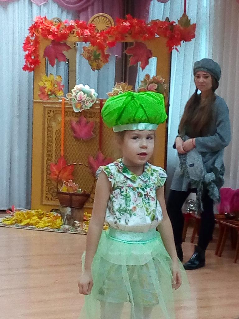 reWQySjbJCzH96x's tweet photo. Вот такой урожай собрали в ГБОУ Школа№1582 дошкольное отделение 1781 https://t.co/CzjhnhMmIZ