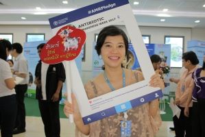 FAOAsiaPacific's tweet photo. Join our #BeAntibioticsmart campaign, take a selfie this #WAAW, take your #AMRpledge: https://t.co/V5WxJerCvm https://t.co/yXsudxHv04