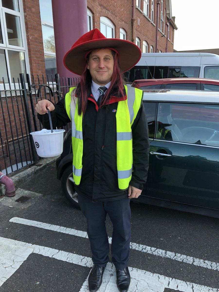 Trick or treat at the school gate today! Even <a href="/Spencer30037237/">Spencer</a> joined in!