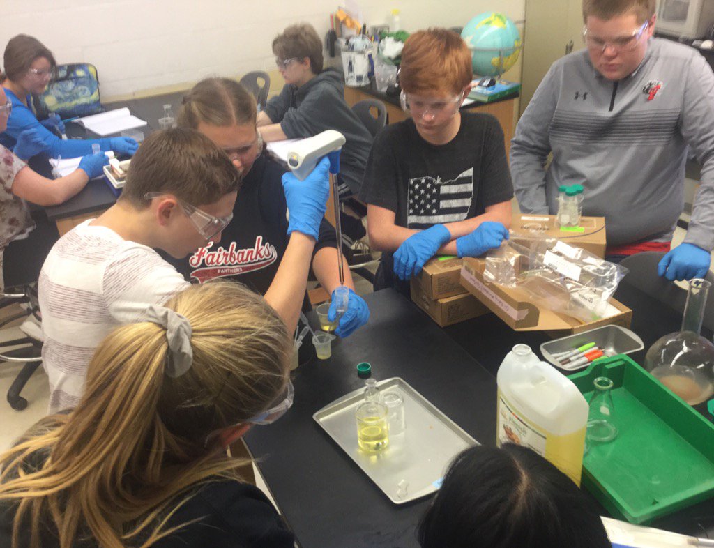 TollesScience's tweet photo. Working with some oil eating microbes, while using high oleic soybean oil. https://t.co/wW4W0LYJnj