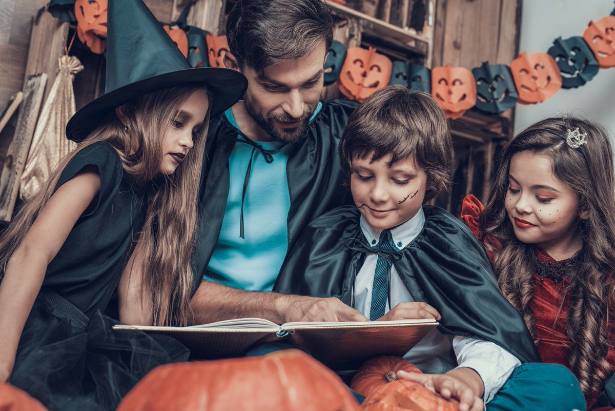 KumonIreland's tweet photo. It's not #Halloween without a few spooky stories. The supernatural genre from our Recommended Reading List offers gripping tales that will surely give your child a Halloween to remember. Explore some of our frightening fictions: https://t.co/VoXtpDmeNz https://t.co/W1kcn6Jsz6