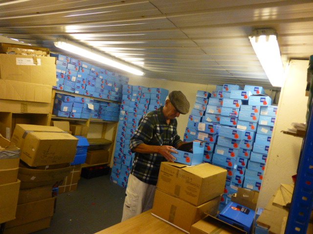 AldridgeRotary's tweet photo. Over 600 cans and boxes distributed for the Royal British Legion  Poppy Appeal – thanks to Aldridge RBL and Poppy Organiser Harry Fry; Women’s Institute; 41 Club; Volunteers from the Aldridge Community; Aldridge Village Businesses; Aldridge &amp; Walsall Saddlers Rotary clubs. https://t.co/8CnN62nkCQ