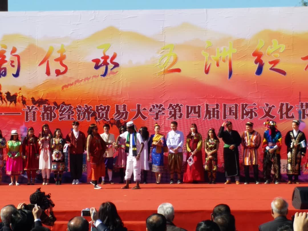 Tanzaniabeijing's tweet photo. Watanzania hakika walipendeza na mavazi ya Kanga. #CulturalFestival #CUEB #Tanzania #Beijing #China @TZEmbassy @ChinaDaily @umwalimu https://t.co/rPboJkH2ob