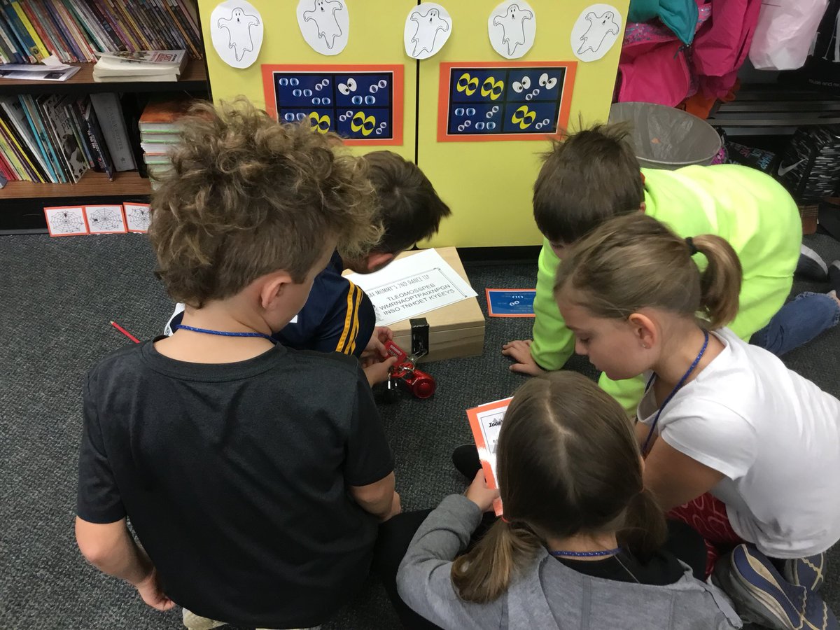 mcluebbe's tweet photo. Challenging our brains with a Breakout! Thx parents for donations and making this possible! @lord_512 https://t.co/F2yHnx8Dxw
