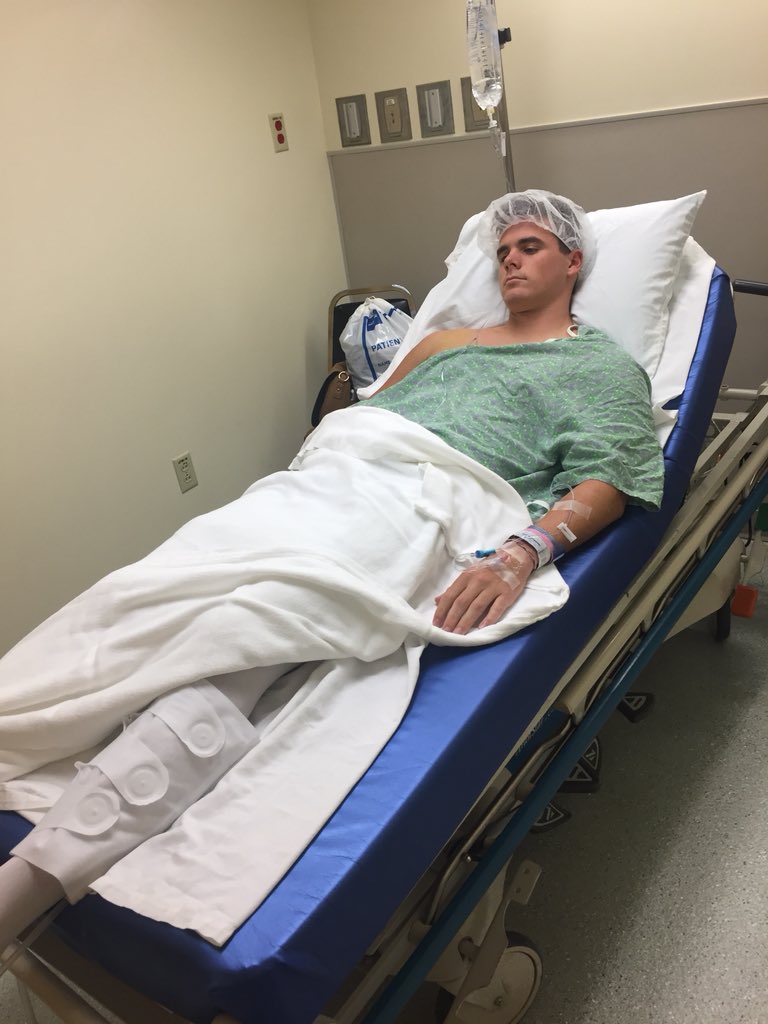 reed_collins's tweet photo. Surgery went great! Ready to get back to work! #cbszn🙏🏻 https://t.co/y0cKsGxA4q
