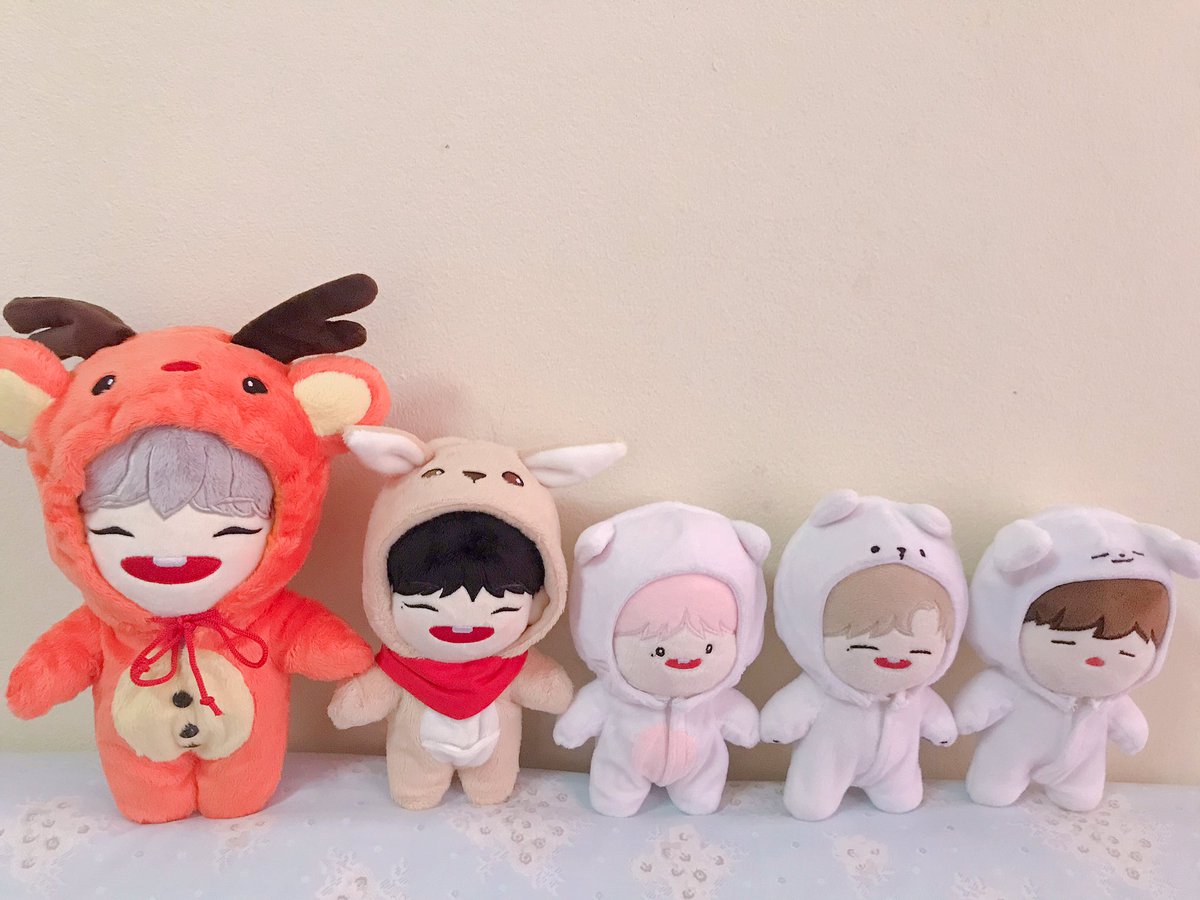 SarangXiah's tweet photo. @mamaygoma ไปรับเด็กอ้วน มินิแดน&มินิคังมาแล้วนะคะ พอถึงก็จับถ่ายกับชาวแก๊งค์ทัยมี น้องน่ารัก นิ่มมากกก มินิแดนคือเด็กโตน่ากอด ส่วนมินิคังก็ตัวเร้กๆน่ารั๊กกด #minidanandminikang #minidan #minikang https://t.co/ZJUBuluXrB
