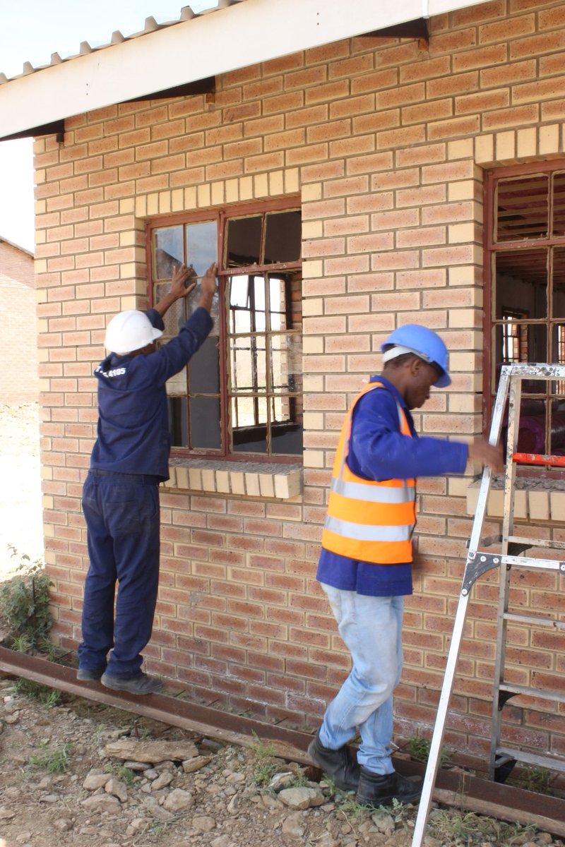 fsdpw's tweet photo. MEC Dora Kotzee led a delegation from the @fsgov Executive Council to the Thuto ke Lere construction project in Caleb Motshabi #GodigitalFS #reahlasela @CommsZA @LesediFM @motheofm_885 @DJFinzo @fsgov @fs_health https://t.co/n2aUD3MCEd