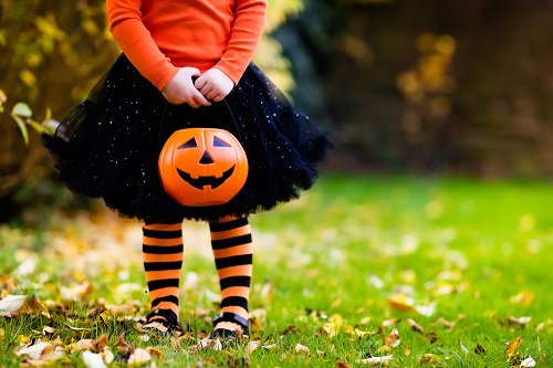 StrathspeyP's tweet image. Oidhche Shamhna math dhuibh! Wishing all the little ghouls and goblins a very Happy Halloween.
