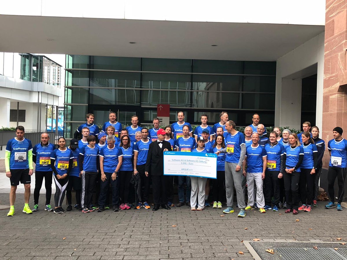 #SoftwareAG Family Running #frankfurtmarathon for charity ... 74 colleagues collected a staggering 1178,5 km 💪! Since 2007 we donate a certain amount per km to charities worldwide ! Proud of our team 😊