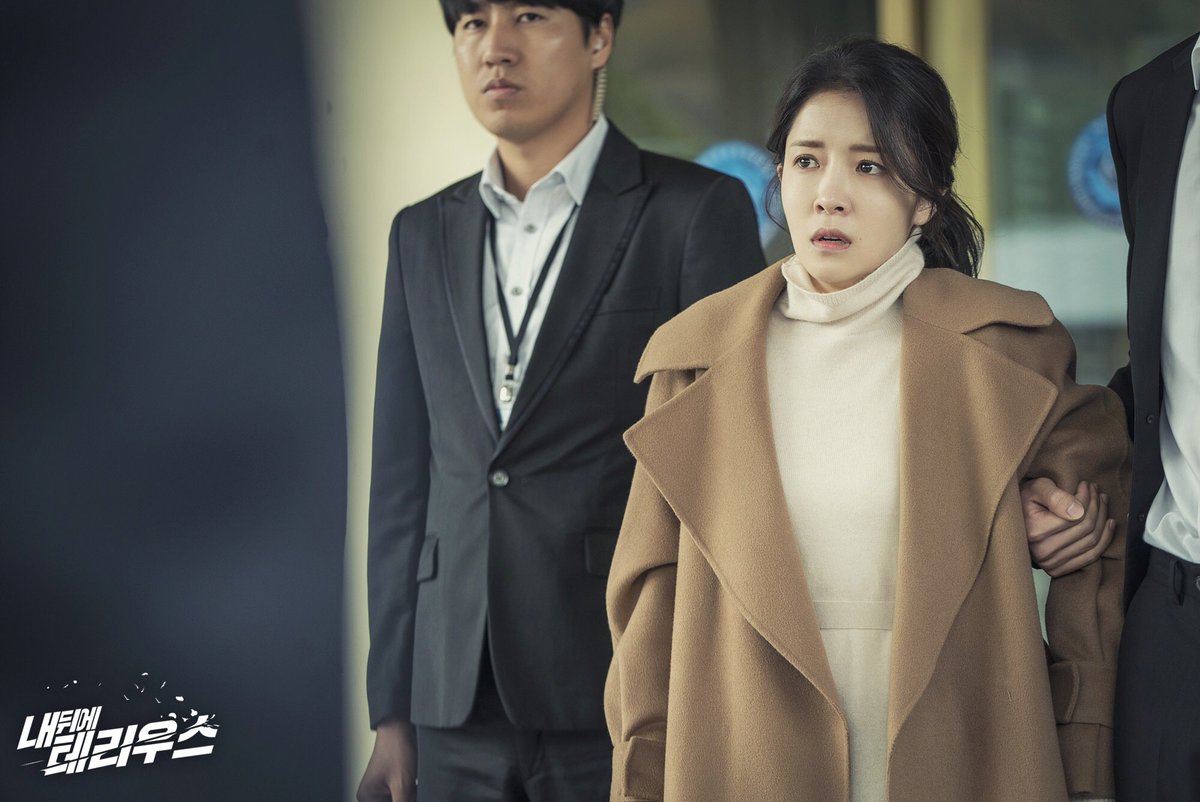 Dq1JbWXW4AEb32K.jpg:large