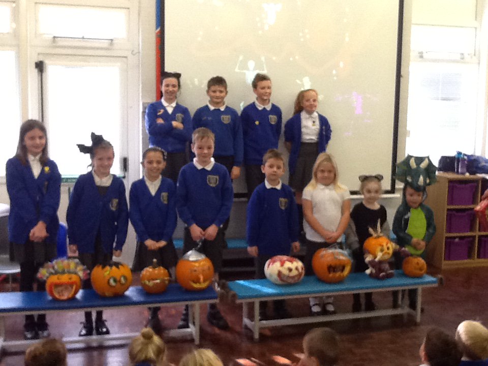 cc_ainsworth's tweet photo. Our #pumpkin competition winners and our judges. 
All entries were amazing! Well done to everyone and an extra special well done to the winners. #Halloween2018 https://t.co/ixEY4lb0dH