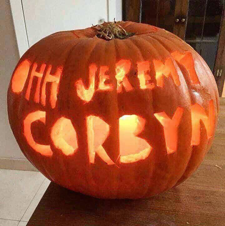 PlinketyPlink's tweet photo. Keeping the tories away from the door tonight. https://t.co/4mCRNyse3E