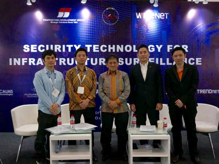 IIW_2018's tweet image. PT. Professtama Teknik Cemerlang and partners is engaging to raise the public awareness through this security technology seminar for infrastructure surveillance at IIW 2018. #IIW2018 #Infrasecurity