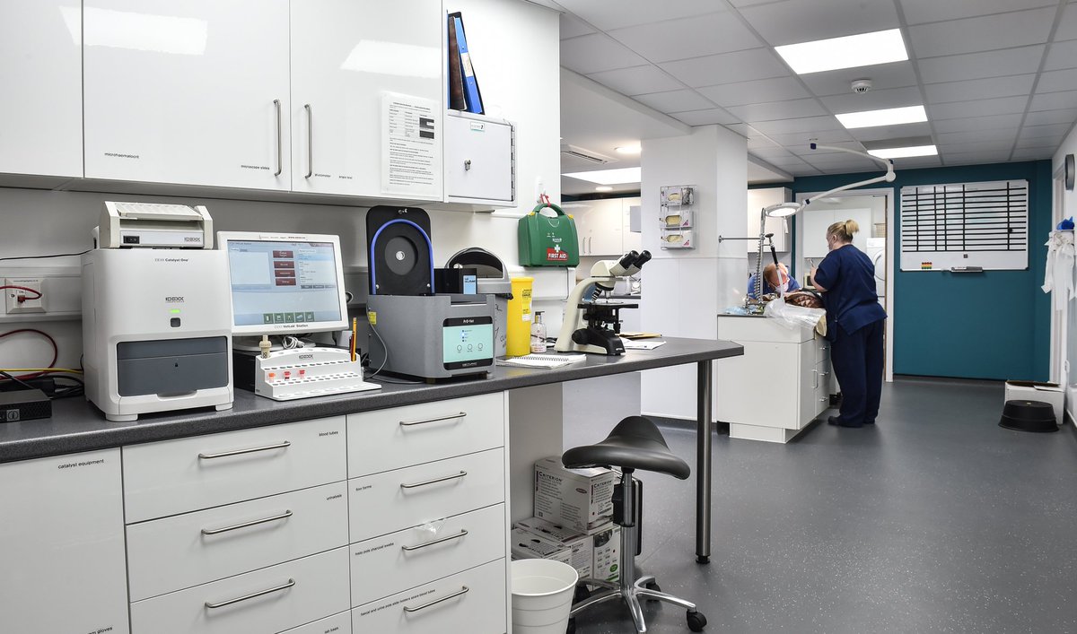 westhart_p's tweet image. West Hart Photos: Did you know we also do healthcare for 4 legged creatures as well as 2?! Here&apos;s a recently completed refurbishment scheme we completed for a vets practice in Surrey #vets #architecture #veterinarydesign