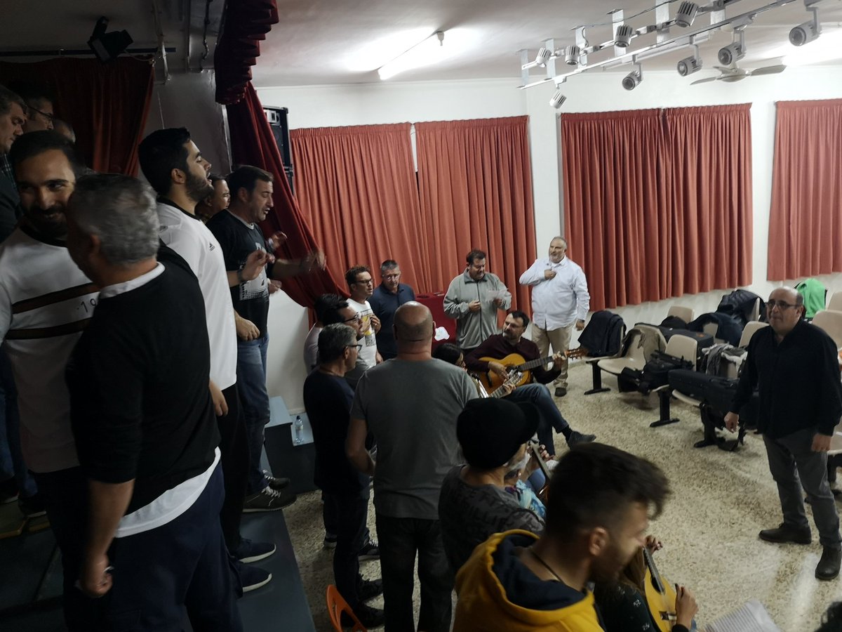 corodenandi's tweet photo. 10 ensayando y 30 mirando parte 1 y parte 2. Óleo sobre lienzo. https://t.co/AsSDhwBhFk