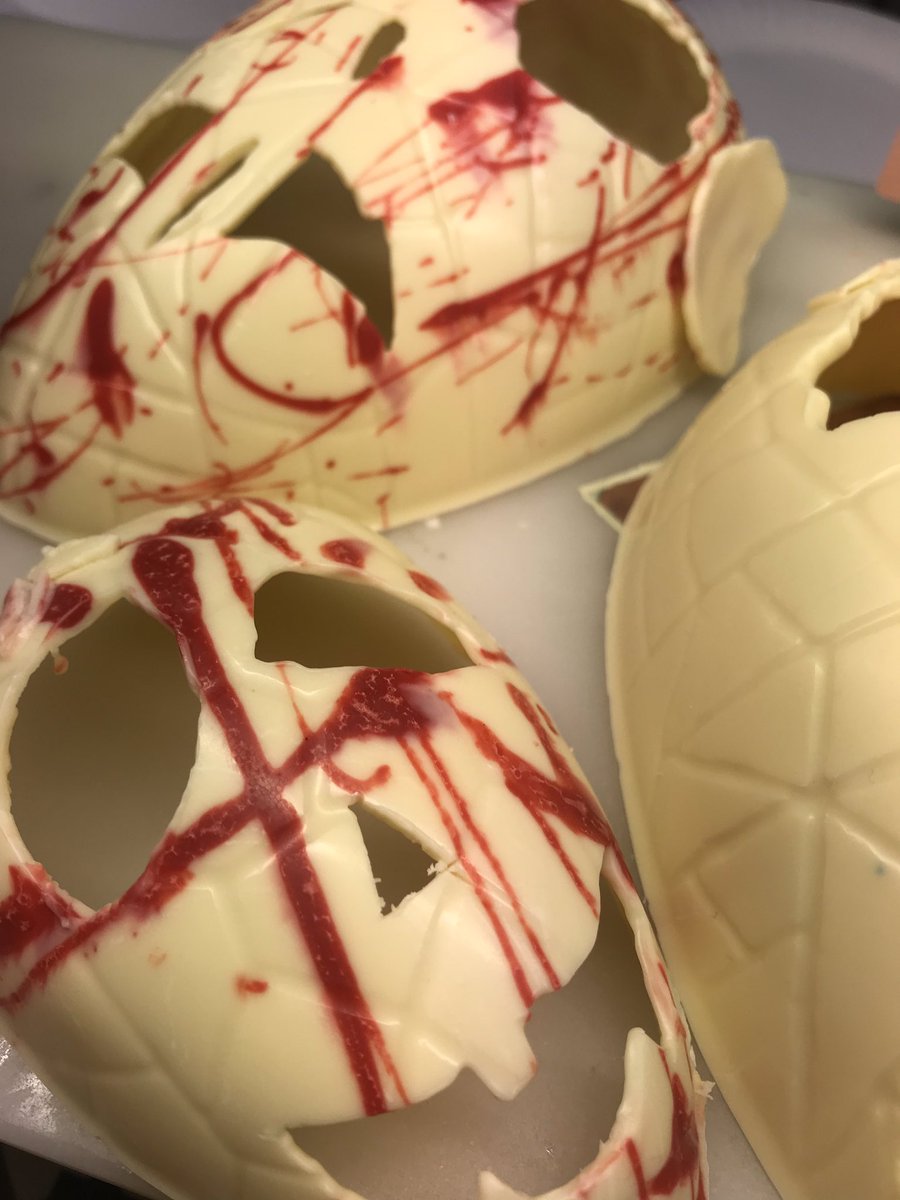 avenue_storeys's tweet photo. Happy Halloween #MadeByAudrey its happening now at L5 &amp; LG coffee shops 🎃☠️😱 https://t.co/VLXXf0OoGn