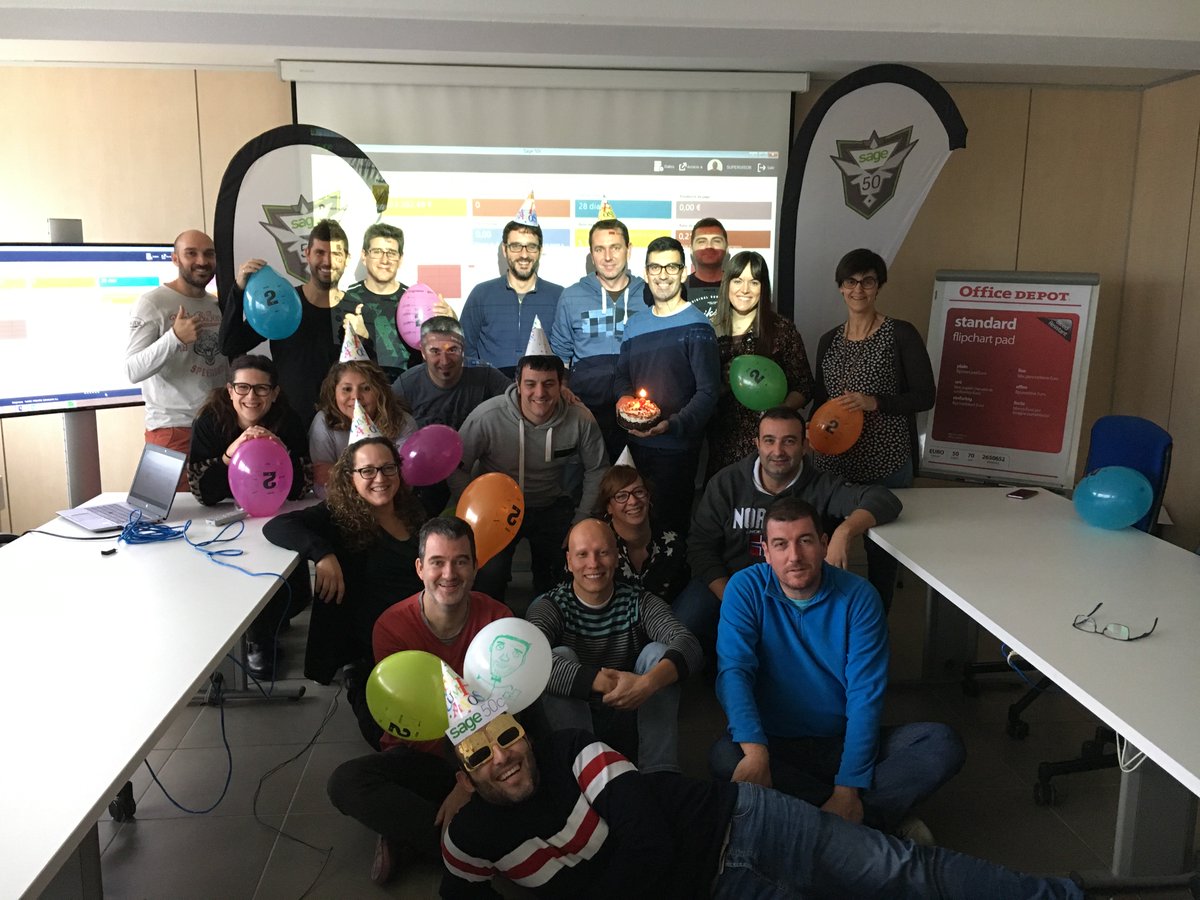 _joaquintorres1's tweet photo. ¡En @SageSpain estamos de celebración! Sage 50cloud cumple 2 años. Si quieres conocerlo, pruébalo gratis en https://t.co/MOlWB4xgWI #equipazosage50cloud  #sage50cloud #sage50cloudaniversario #timetothrive https://t.co/7UTKpPE1a3
