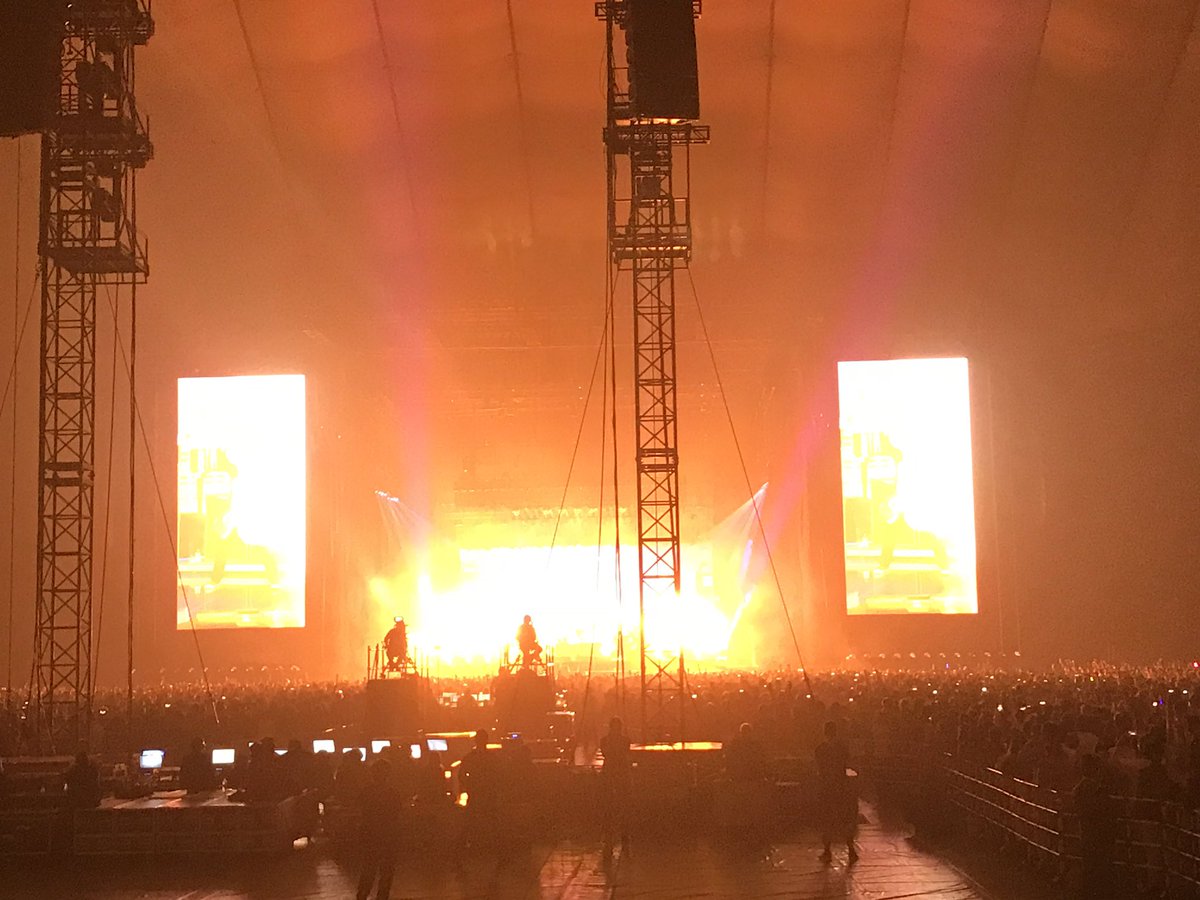 ONE OK ROCK