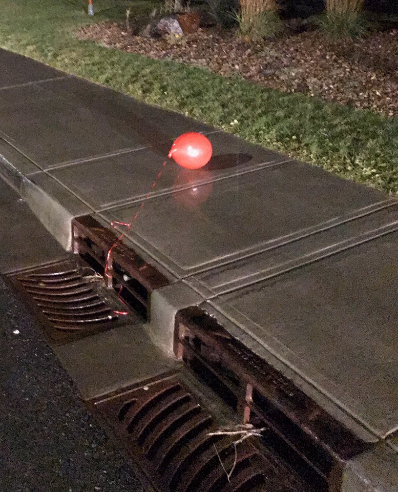 Not cool...
Saw this on my way to work this morning. As close as I got...didn't want Pennywise to get me.