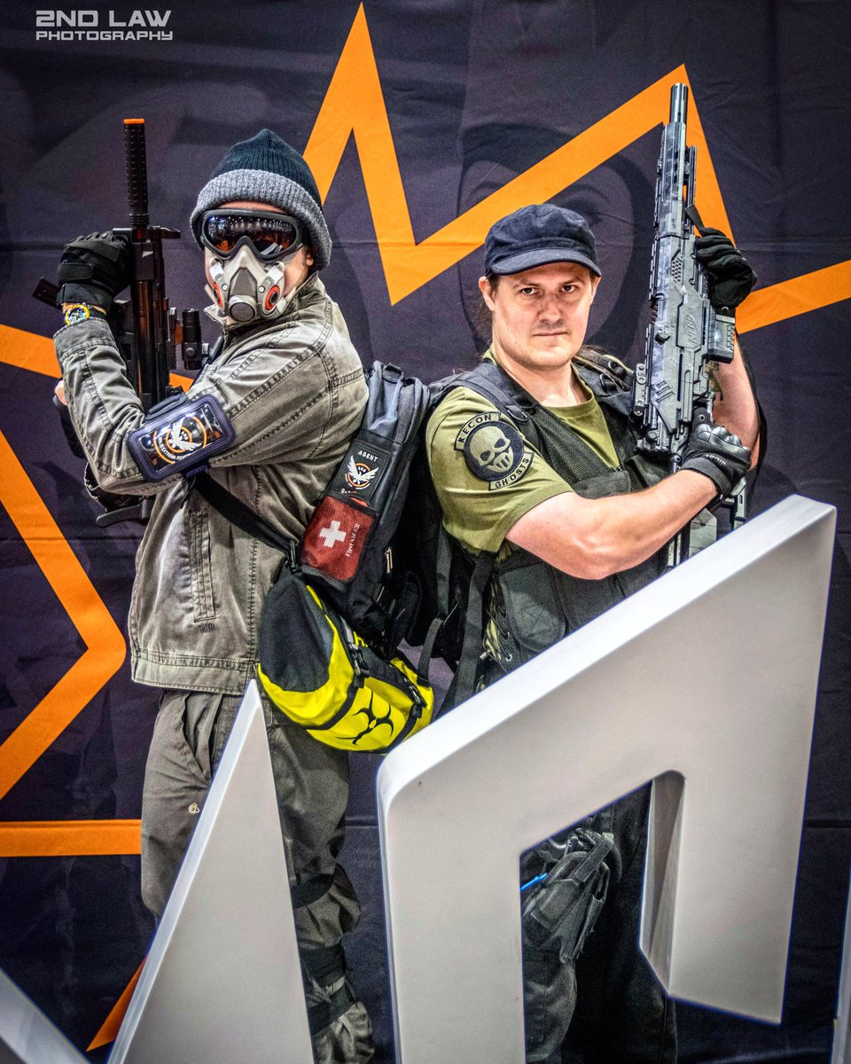 2ndlawphoto's tweet photo. Division meets Ghost Recon at London MC ComicCon.
@xjustenjoythegamex 
@thedivisiongame 
@thedivisiongame_us
#divisionforums #agenthighlights
#2ndlawphotography #division2
#division #TheDivision #thedivisiongame #tomclancy  #ubisoft #massive #ubimassive #ghostrecon #cosplay https://t.co/88jAbfBffP
