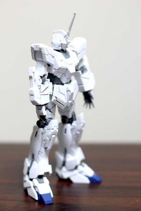 ガンプラ初心者 初めてのつや消しトップコートの注意点と失敗