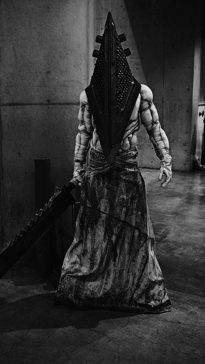 ピラミッドヘッド Twitter Search