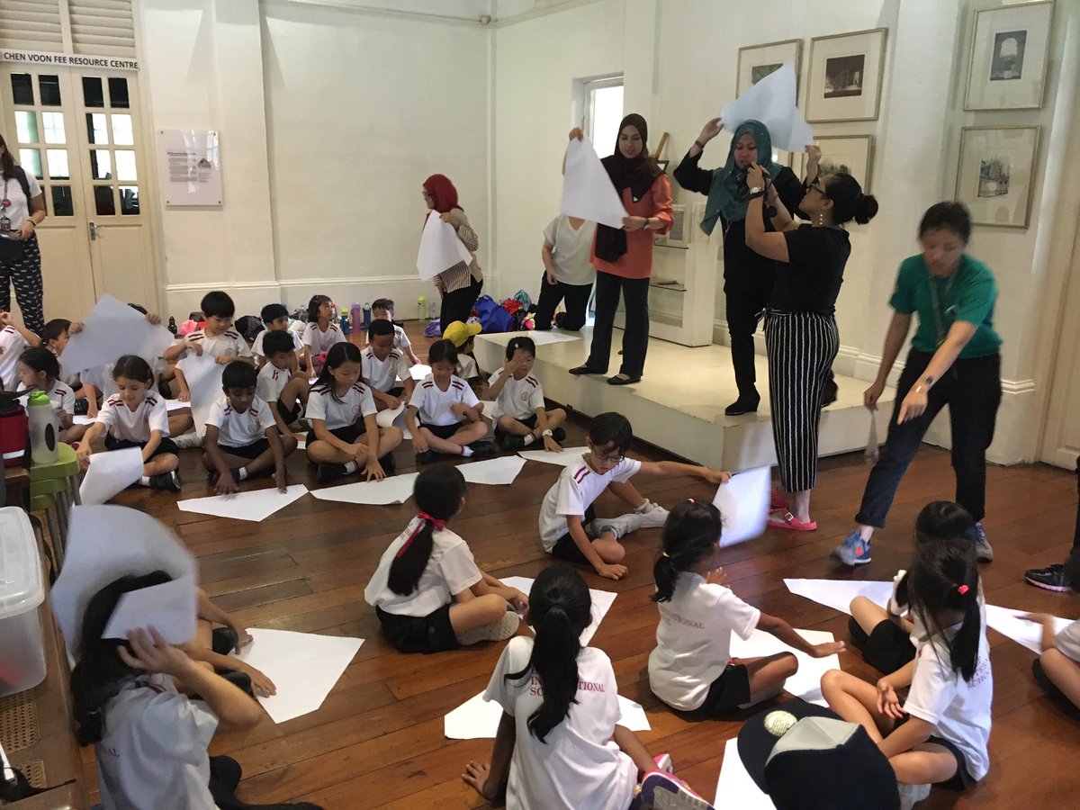 HISYear3 tweet media