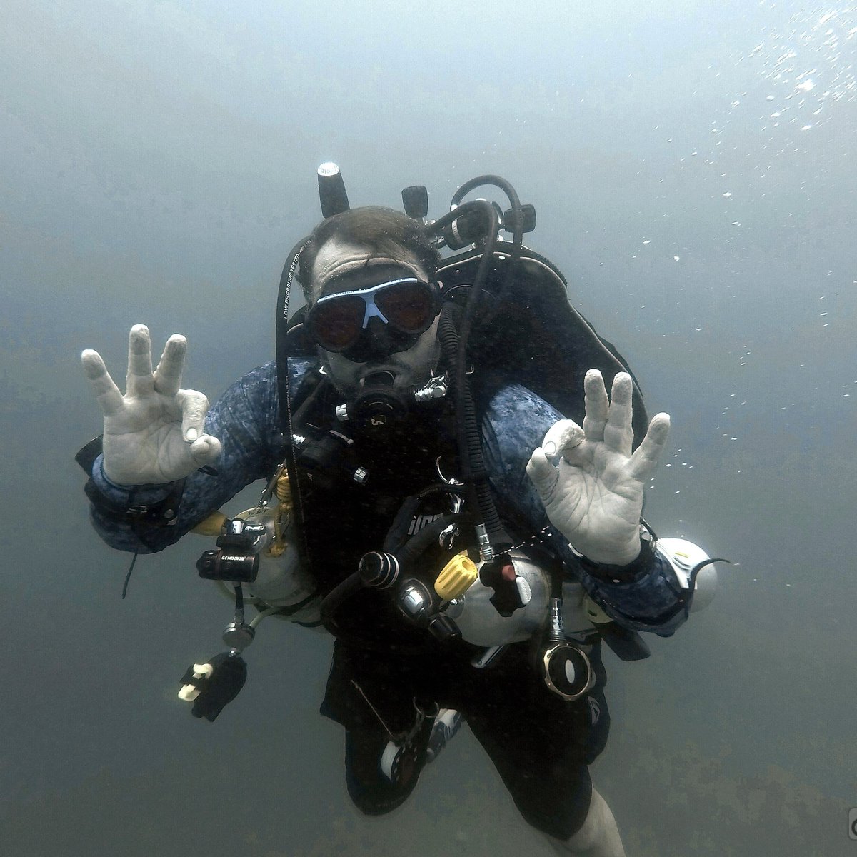 divenicaragua's tweet photo. ¿Por qué no con descompresión y cambio de gases? #TEC45 #Nicaragua #PADI #TECREC #Diving #scuba #craterlake https://t.co/J1tijT27lK