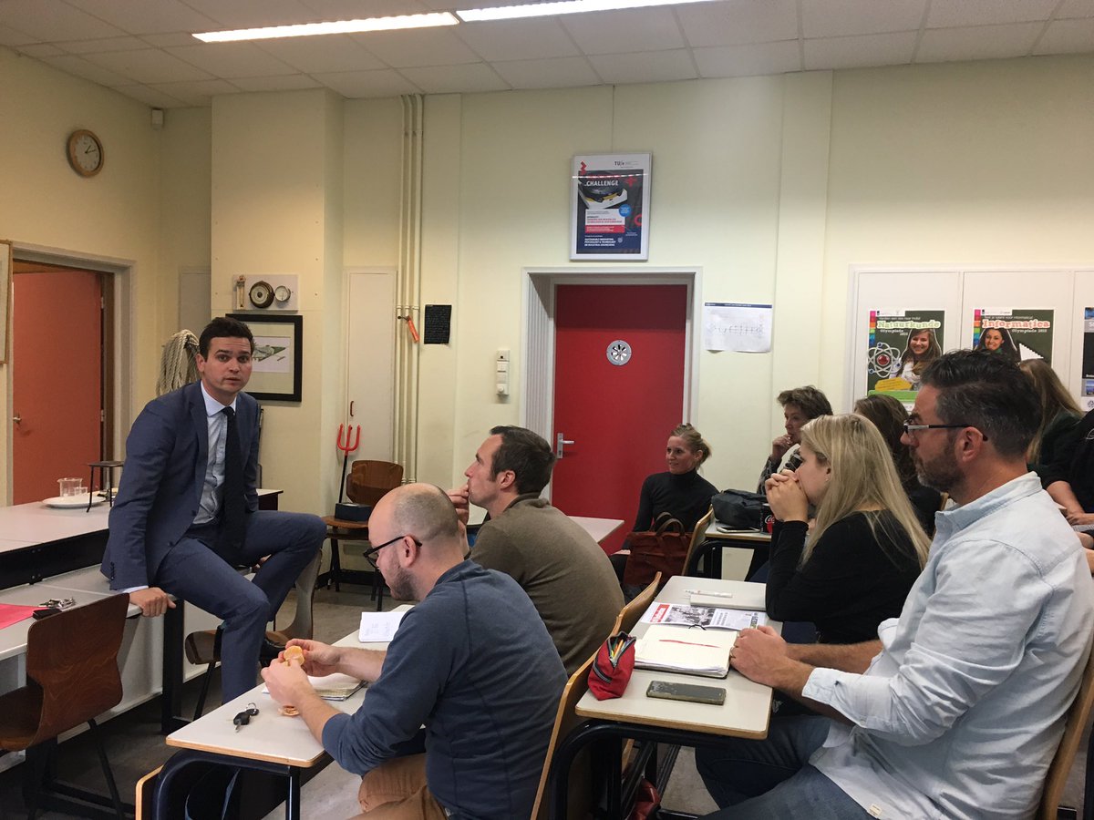 In de schoolbanken van <a href="/osghugodegroot/">OSG Hugo de Groot</a> om in gesprek te gaan met directeur <a href="/WelieBram/">Bram van Welie</a> en teamleider Valérie van Duijl over de uitdagingen waar zij voor staan. Dagelijks steken 3800 leerlingen de Erasmusbrug over om in noord naar school te gaan, kan dat anders?