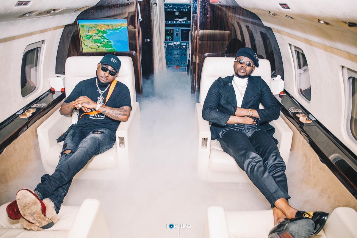 davido's tweet image. New single this Friday !! OBO X @iamkizzdaniel !! ONE TICKET 🎫... get ready to dance and sing your hearts out!!