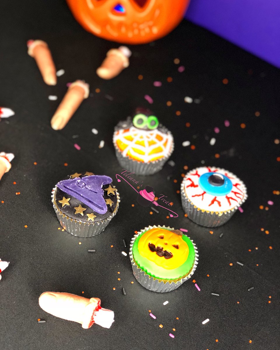 Happy Halloween from the Teleana’s Treats team 🎃👻 Hope you have a fun filled day trick or treating 🍡🍭🍬🍰 Have a spooktacular day 👻

#HappyHalloween #Halloween2018 #AutumnTreats #Baking #Cupcake #brandcollaboration #CakeDecorating