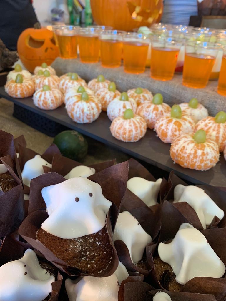Happy Halloween @LingfieldColl well done team. Amazing effort <a href="/emlynhj/">Emlyn Hurford-Jones</a> <a href="/HolroydHowe/">Holroyd Howe</a> <a href="/smowenHH/">Stephen Mark Owen</a> <a href="/DamianBlake4/">Damian Blake</a> <a href="/Mwent75Went/">Matthew Went</a>
