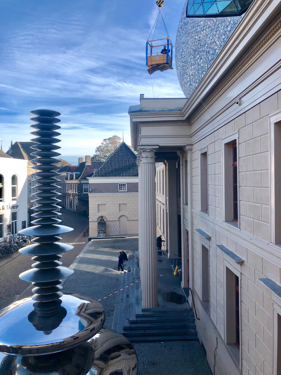 De #Wolk wordt gepoetst.... #Museum #Fundatie #Zwolle