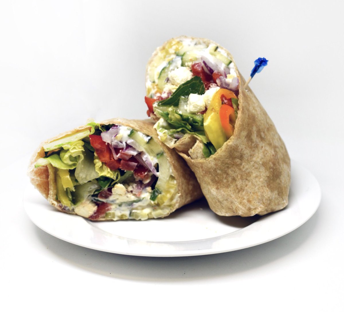 VelaJuiceBar's tweet photo. Greek Goddess Wrap 😋 Gluten free and vegan options available, just ask! •
•
•
#velajuicebar #plymouthma #wrap #health #lunch #veggies #juicebar #greekwrap https://t.co/jBK7y9bfqv