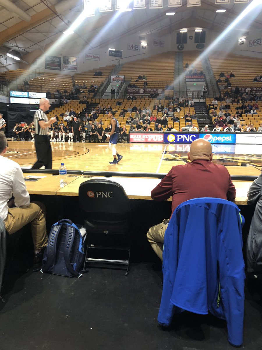 underdogpvu3's tweet image. Got to see my young fella in his first college game @___jkl11. You had a solid showing. Competed as you always do. Get the film study and see ways to improve. Shine bright!! #LabReady