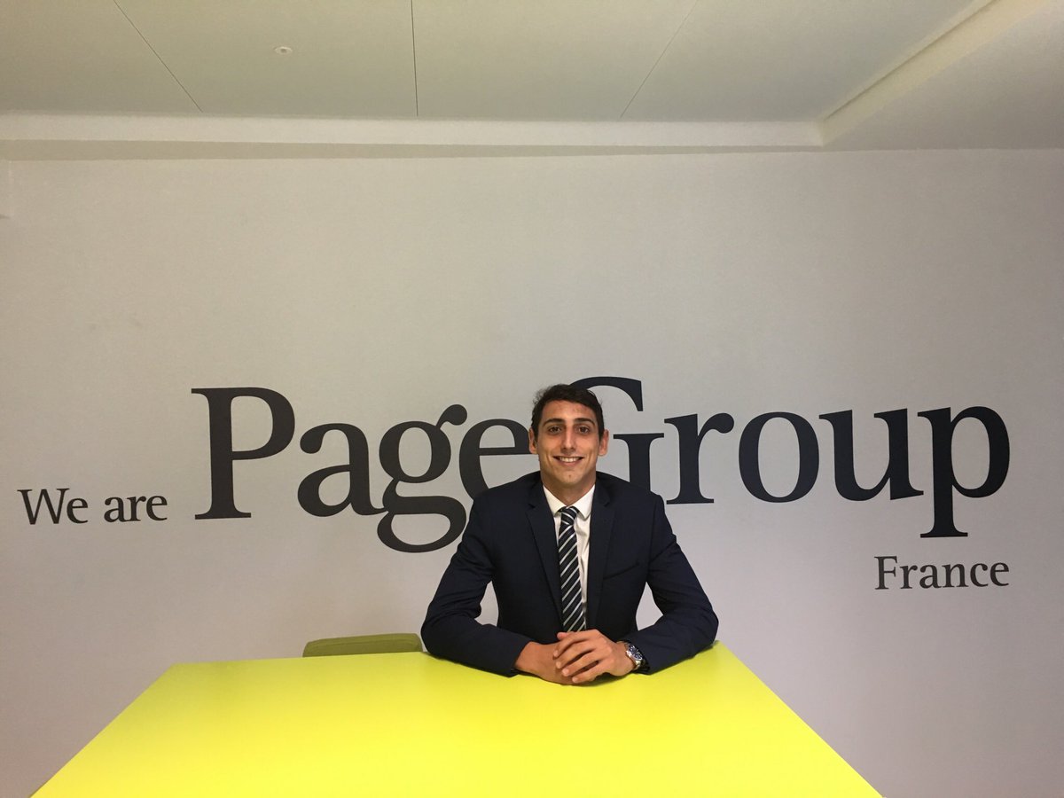 RideJulien's tweet photo. Premier mois chez @PageGroup, premier #recrutement réalisé, première vie changée ! Bravo @JorisDormont #PageGroupchangeslivesforpeople ». #ValueDetermination @PagePersonnel https://t.co/herxOB0mYO